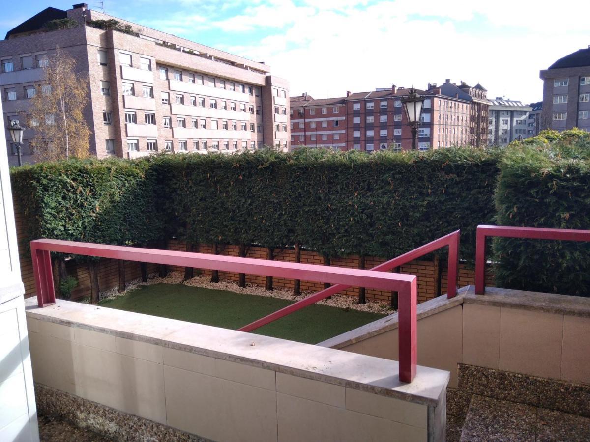 Jardines De Vinjoy Appartement Oviedo Buitenkant foto